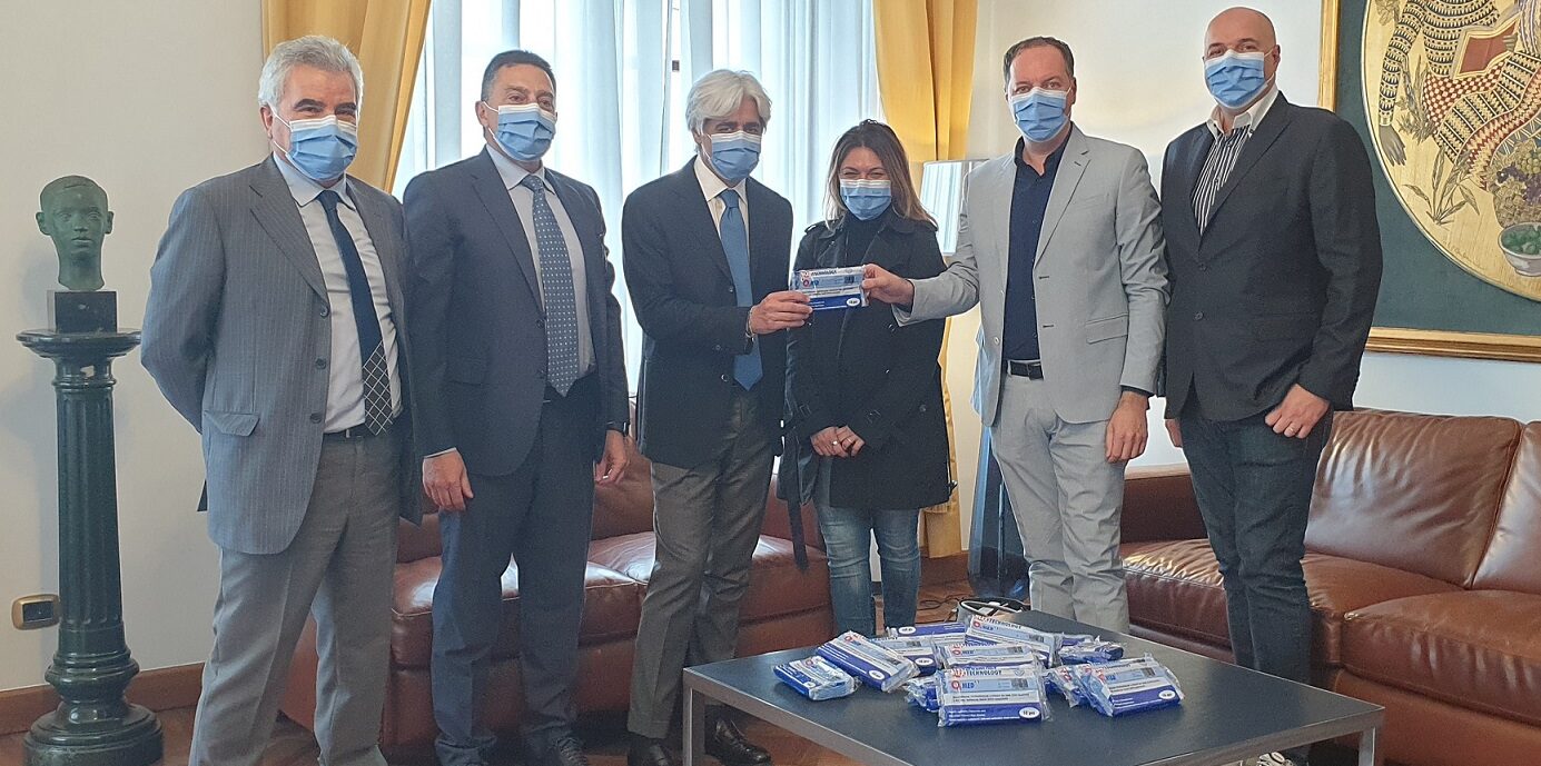 La Provincia di Frosinone dona 150.000 mascherine agli studenti del territorio