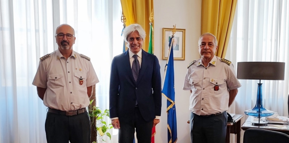 Il benvenuto al nuovo comandante della Finanza, Tripoli e il ringraziamento al comandante Gallozzi del presidente Pompeo